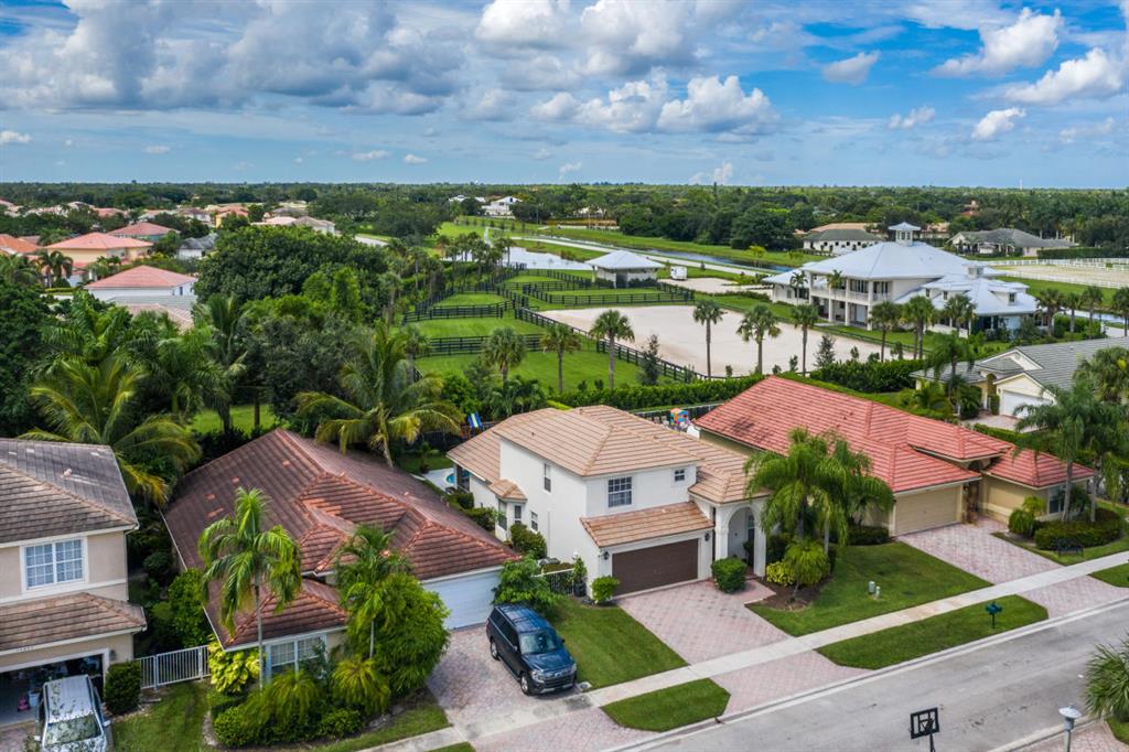 LAKEFIELD OF THE LANDINGS AT WELLINGTON 2A - Residential