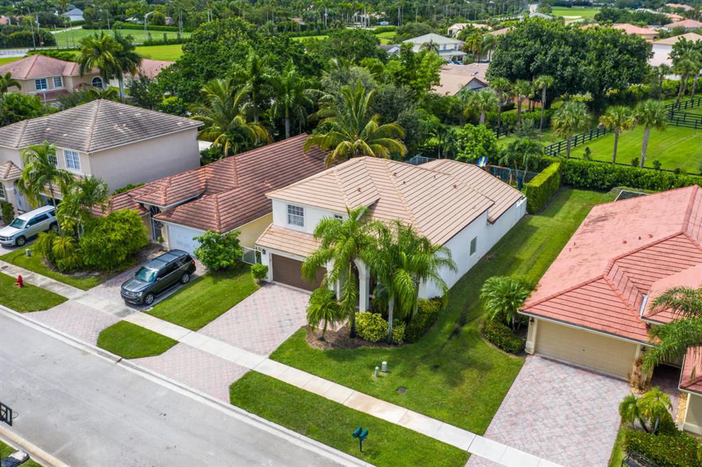 LAKEFIELD OF THE LANDINGS AT WELLINGTON 2A - Residential