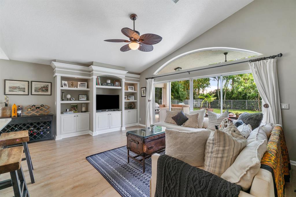 LAKEFIELD OF THE LANDINGS AT WELLINGTON 2A - Residential