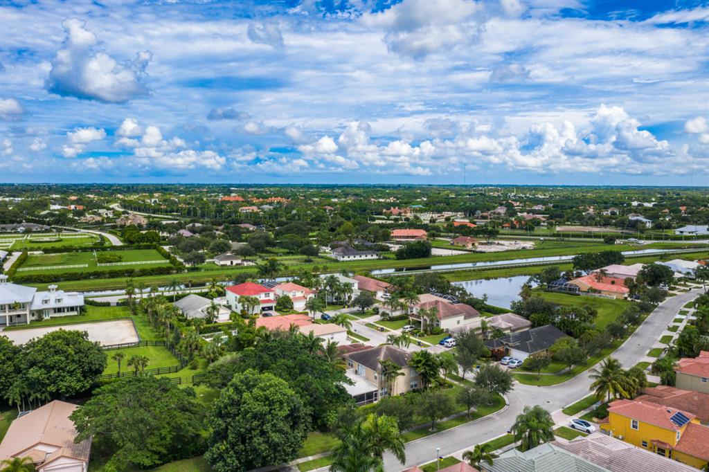 LAKEFIELD OF THE LANDINGS AT WELLINGTON 2A - Residential