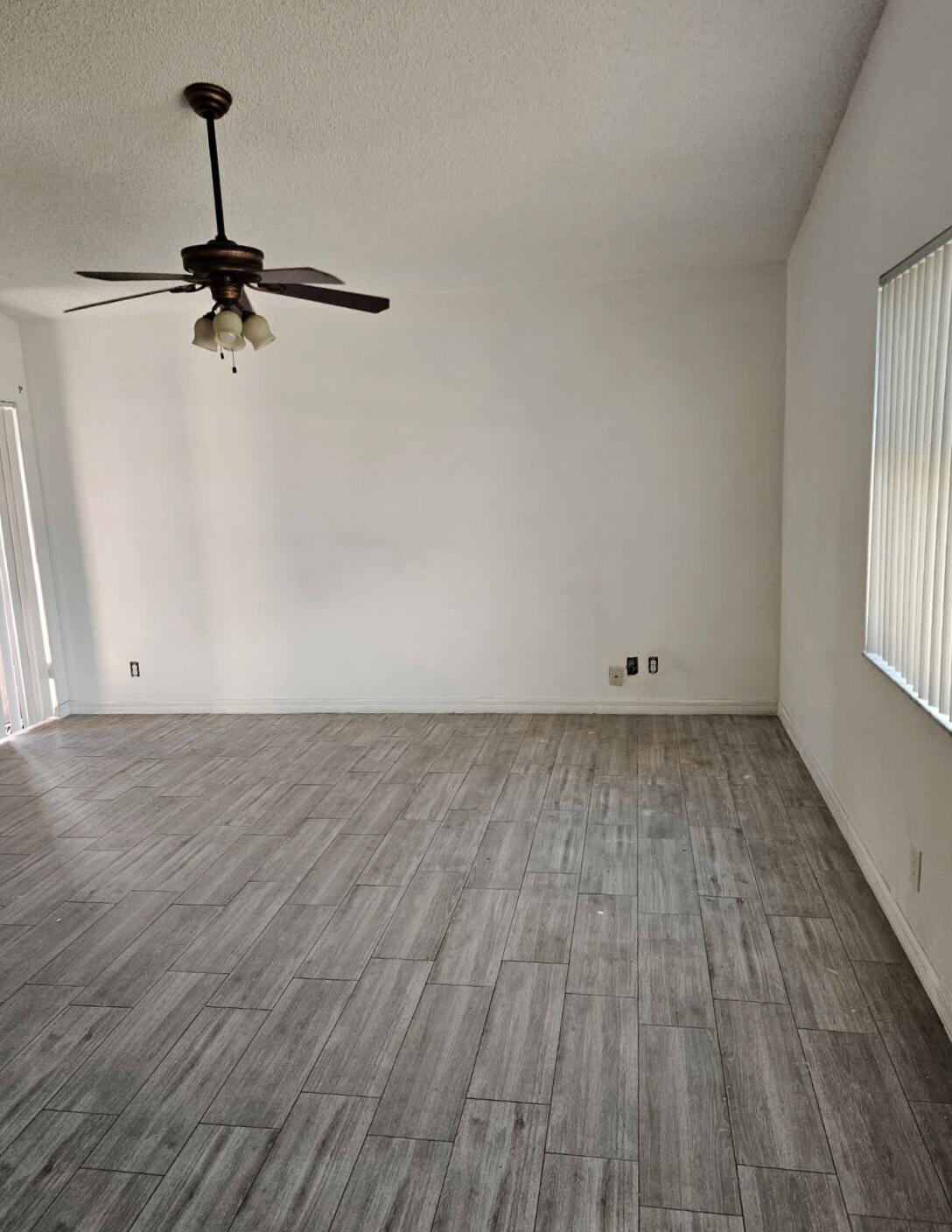 SPRINGDALE HOMES - Residential