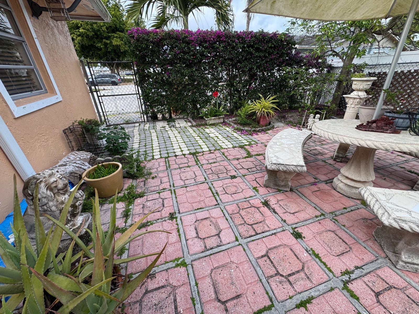 CANNONGATE PL 1A - Residential