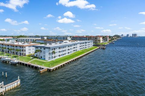 A home in North Palm Beach