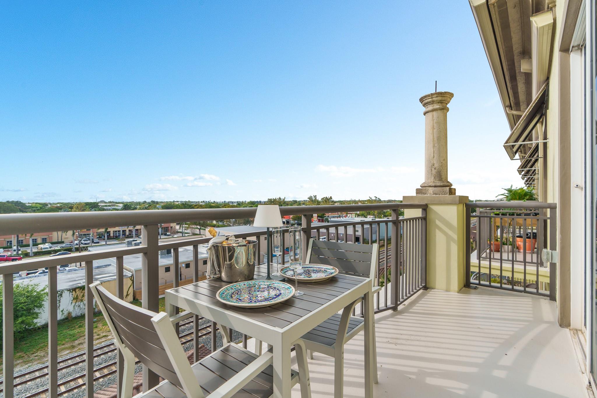 WILTON STATION - Residential