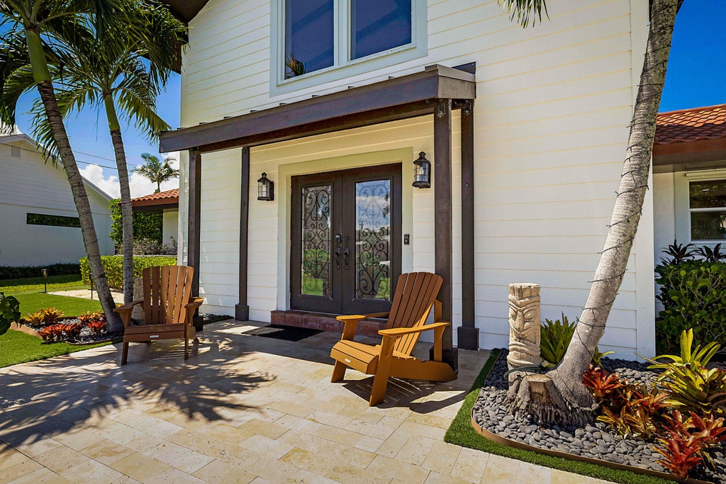 Photo of 71 FAIRVIEW W, Tequesta, FL 33469 (MLS # B26077517)