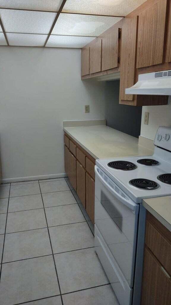 PRESIDENTIAL GOLFVIEW CON - Residential