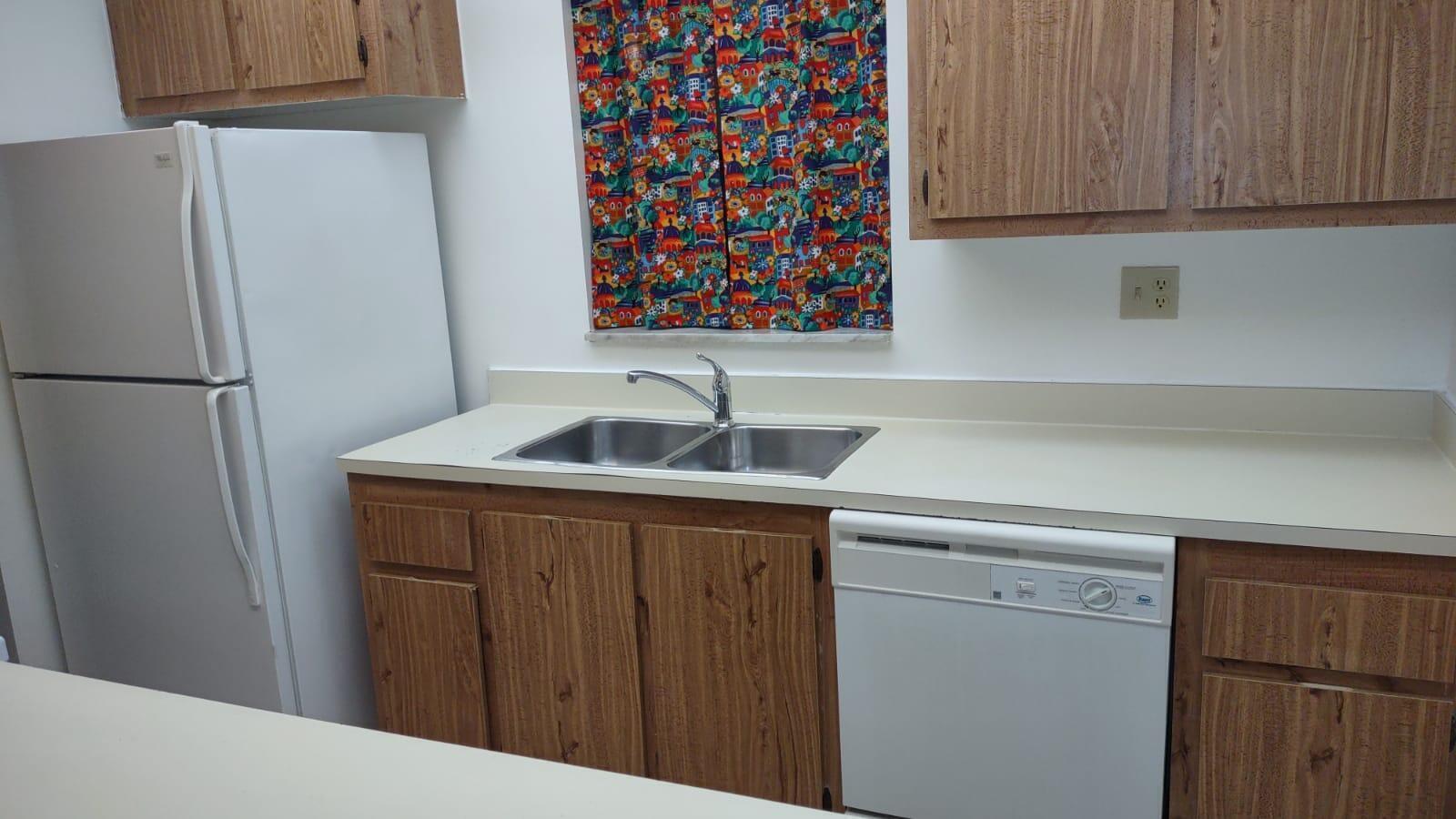 PRESIDENTIAL GOLFVIEW CON - Residential