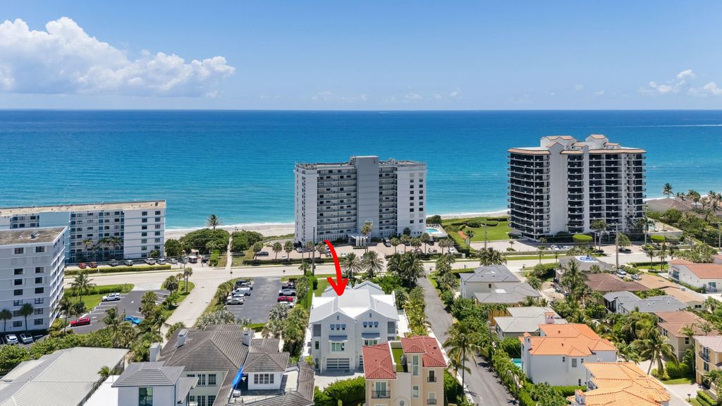 Photo of 461 Venus Drive #1, Juno Beach, FL 33408 (MLS # R11101975)