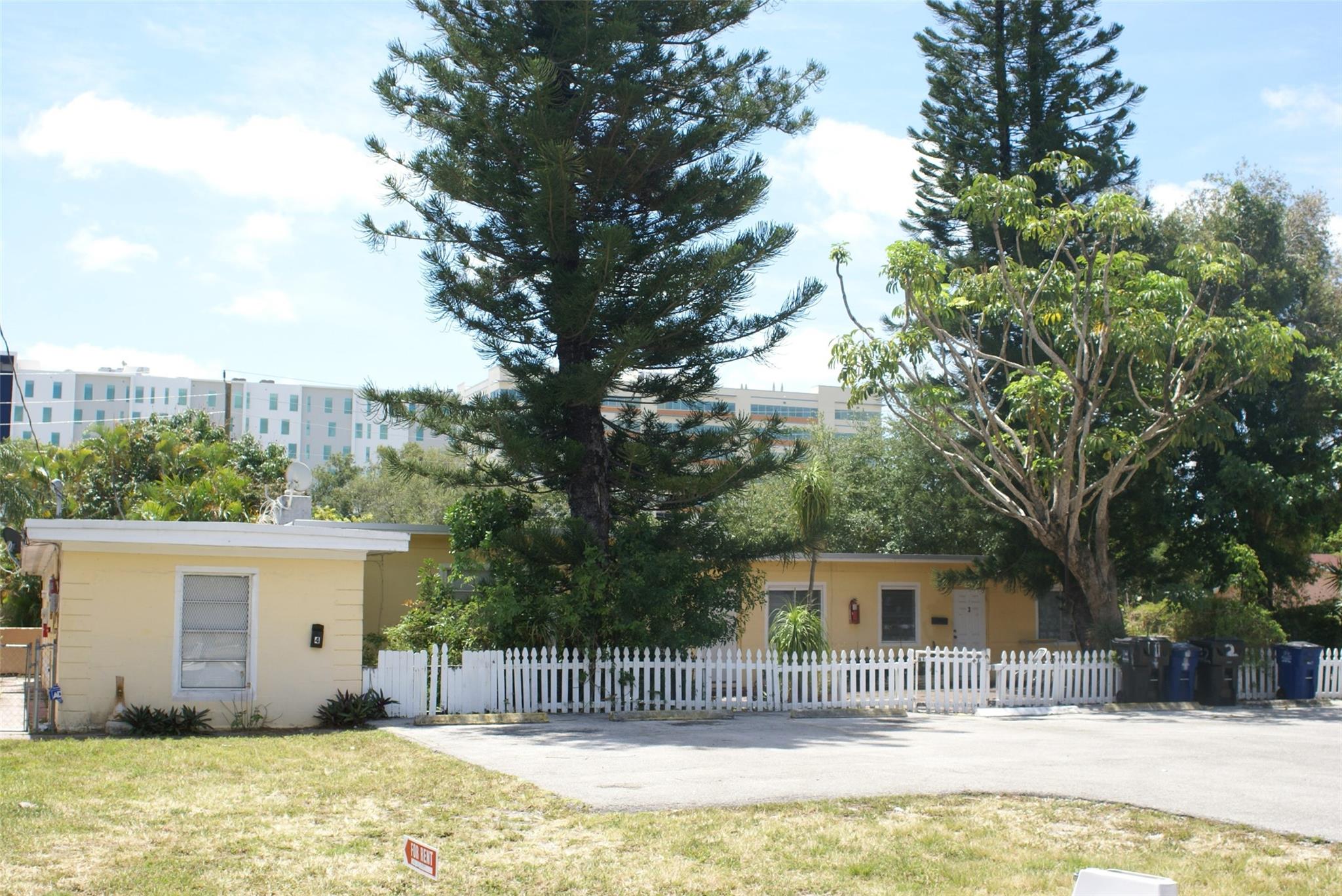 Hallandale Park 5-20 B - Residential Income