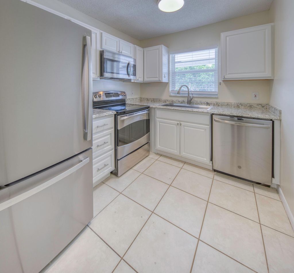 Photo of 330 N J Street #5, Lake Worth Beach, FL 33460 (MLS # B26011465)