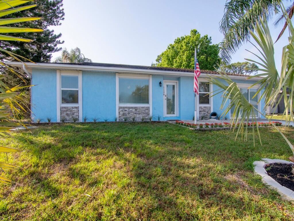 Photo of 1138 SW Colorado Avenue, Port Saint Lucie, FL 34953 (MLS # R10778779)