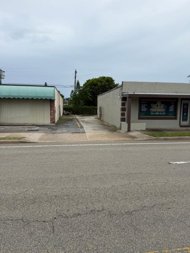 Photo of 416 W LANTANA Road #A, Lantana, FL 33462 (MLS # B26083027)