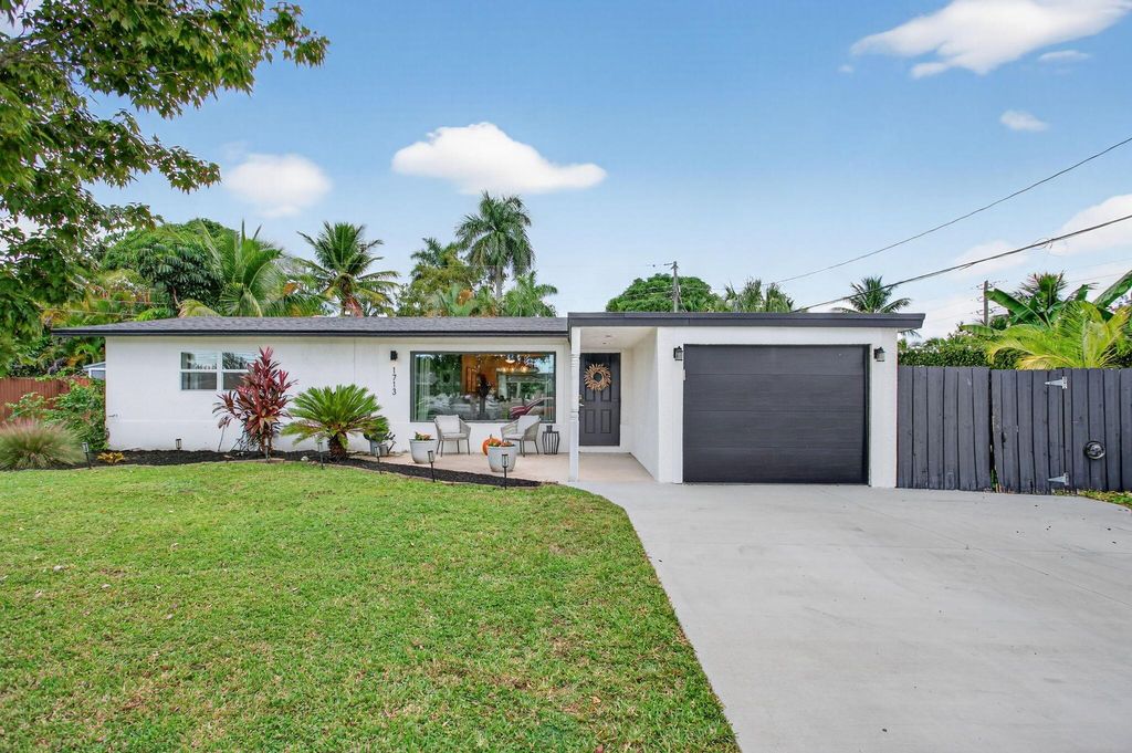 Photo of 1713 W River Drive, Margate, FL 33063 (MLS # R11134576)