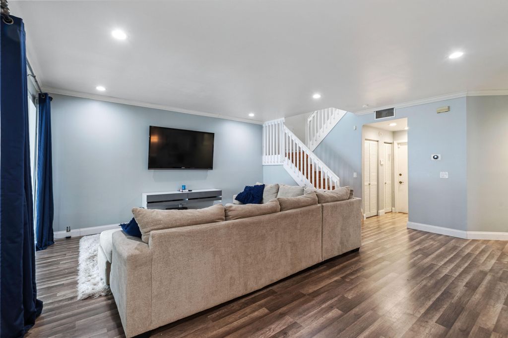 Photo of 20725 NW 3 Street, Pembroke Pines, FL 33029 (MLS # R10933700)