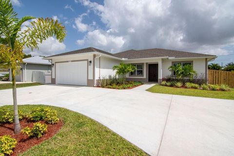 A home in Port St Lucie