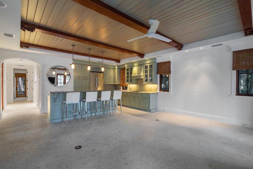 KINNEY P D & H D GATES - Residential