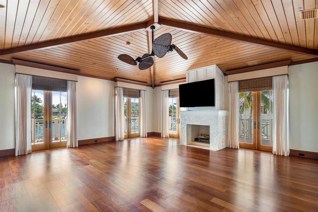 KINNEY P D & H D GATES - Residential