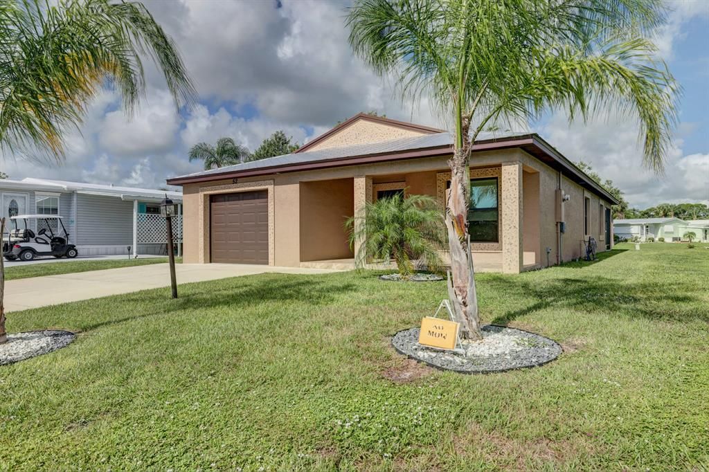 Photo of 52 Verde Vista, Fort Pierce, FL 34951 (MLS # R10778417)