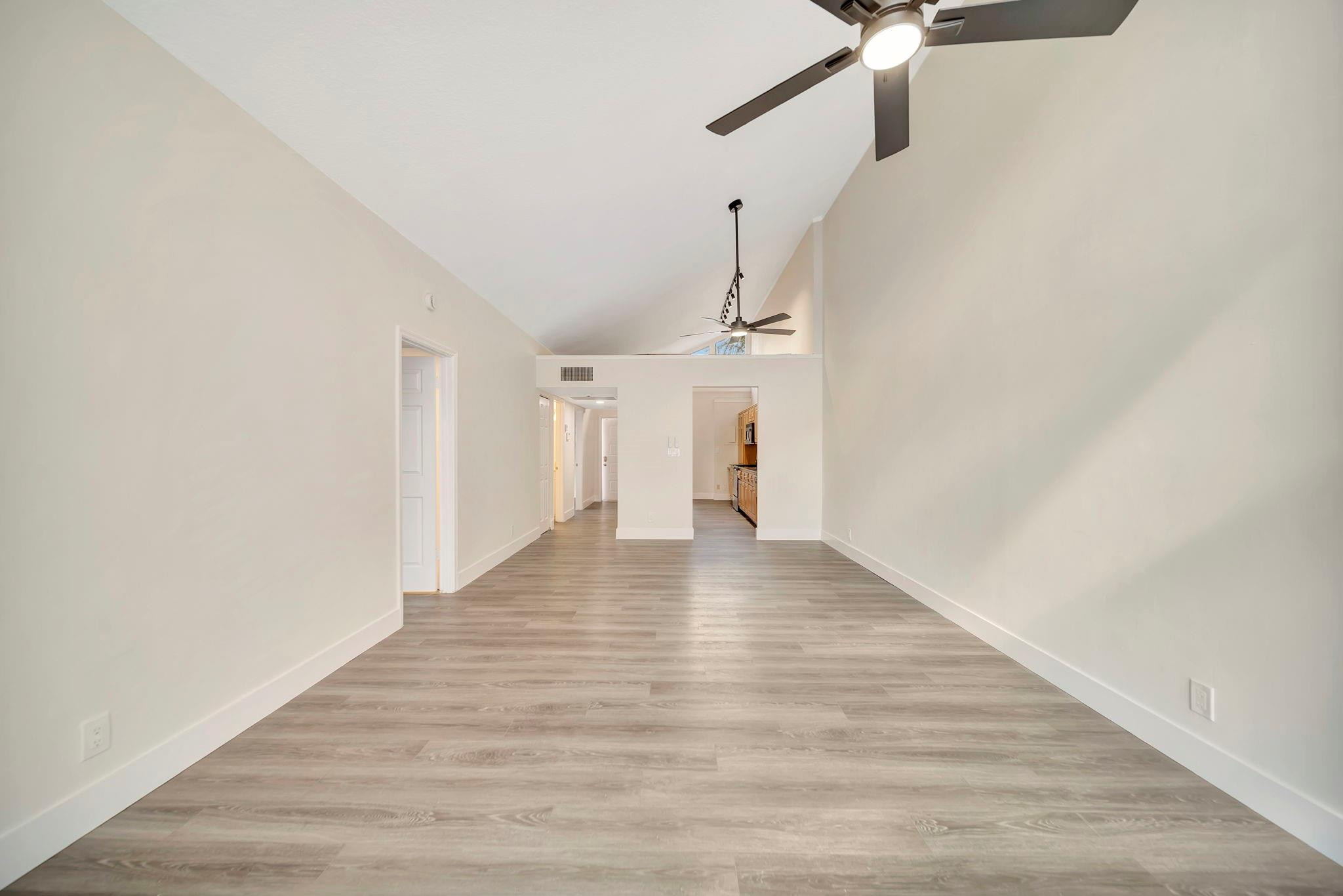 WATERSIDE VILLAS - Residential