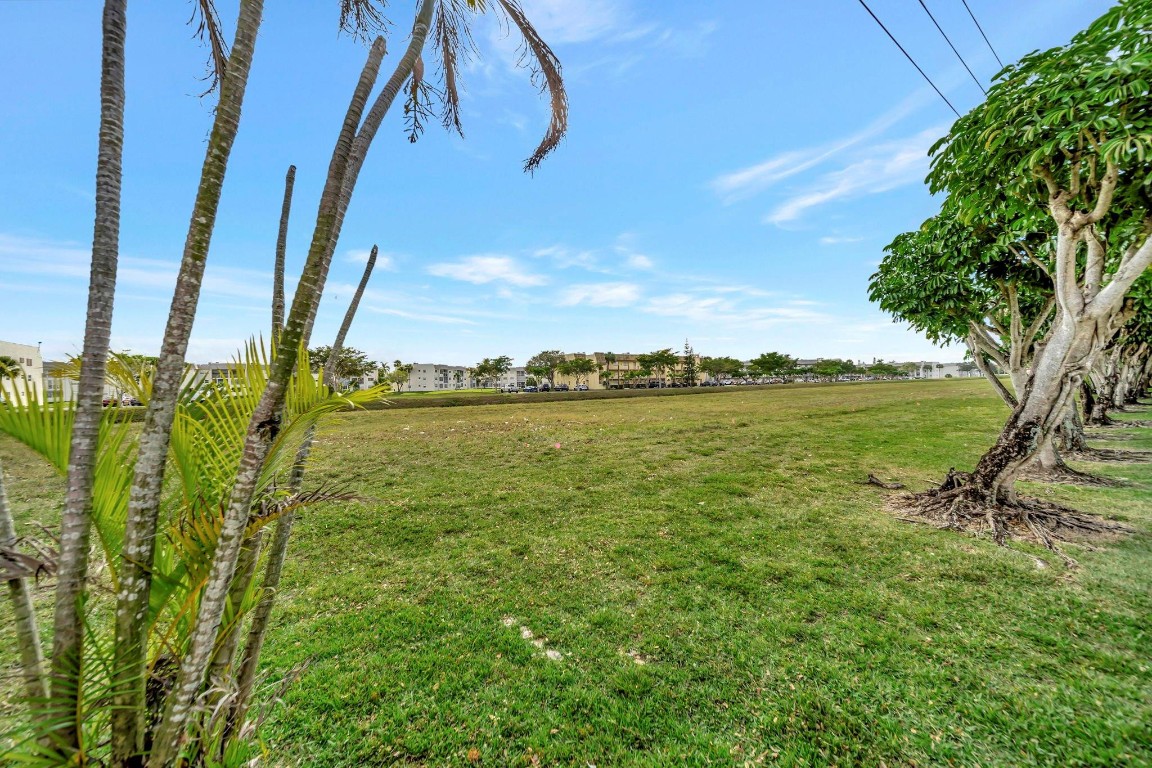 WATERSIDE VILLAS - Residential