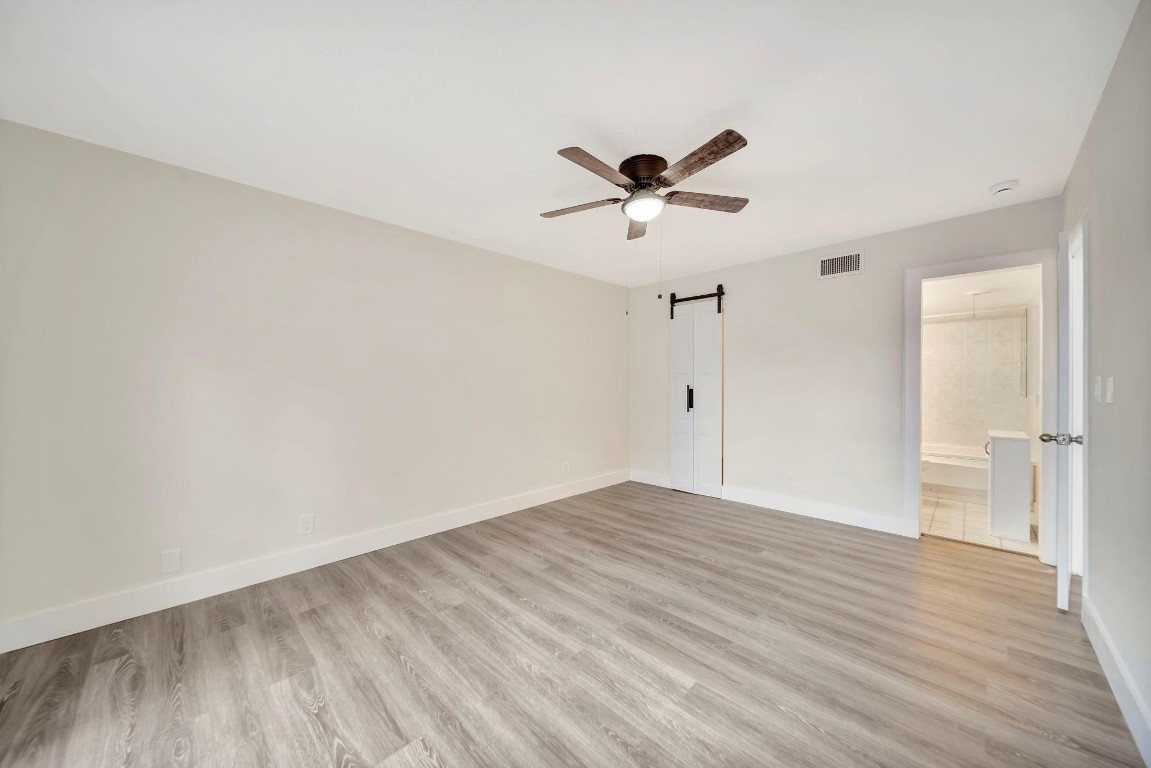 WATERSIDE VILLAS - Residential