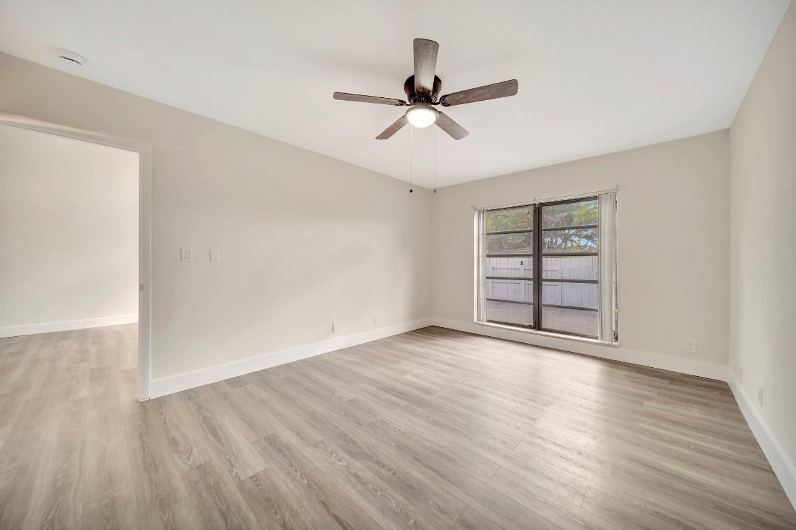 WATERSIDE VILLAS - Residential