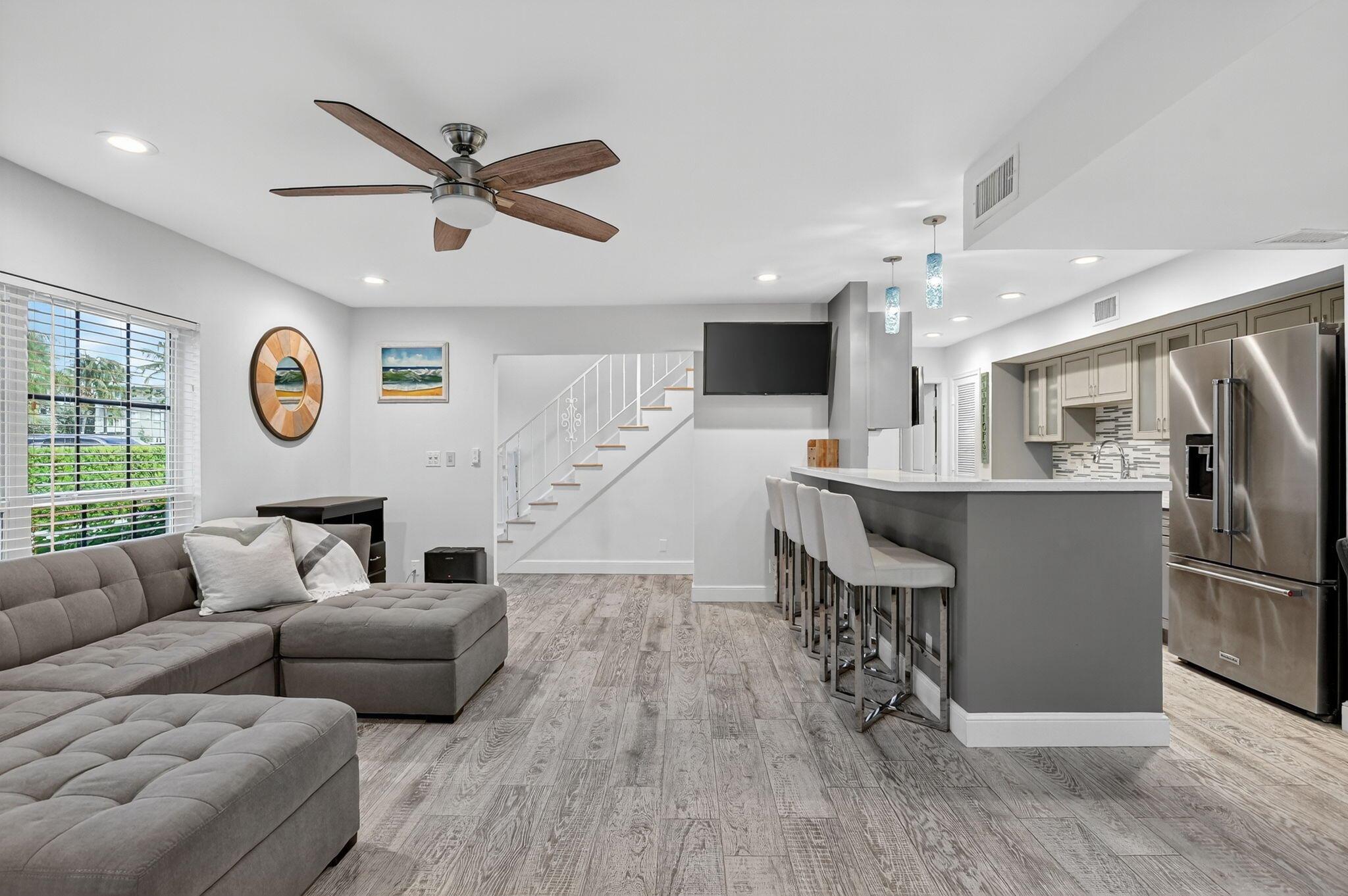 Hillsboro Beach & Yacht V - Residential Lease