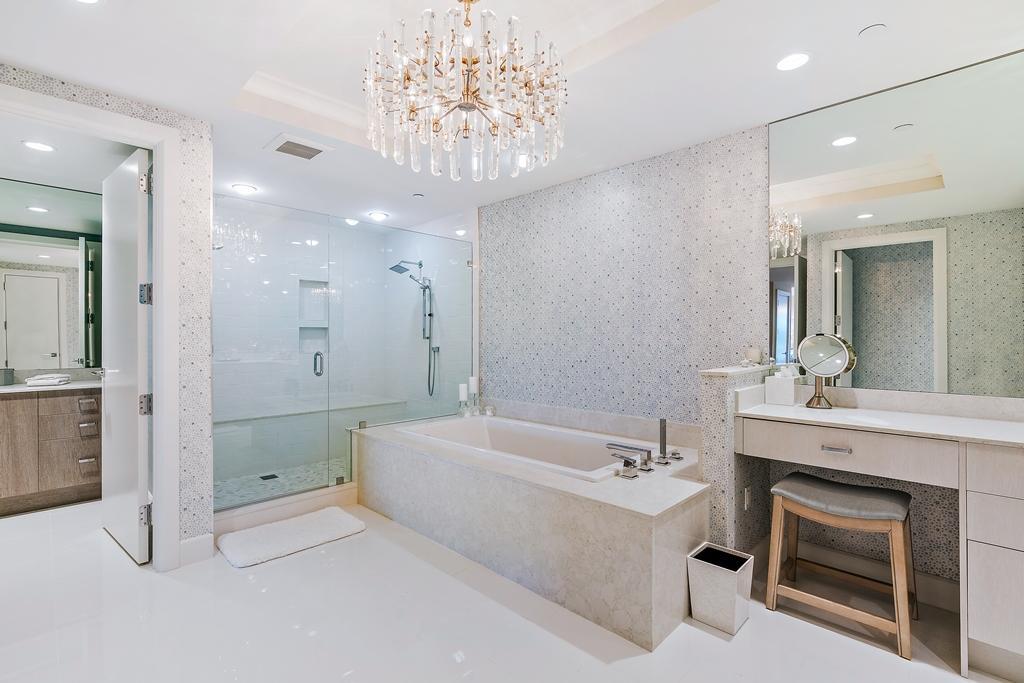 AZURE CONDO - Residential