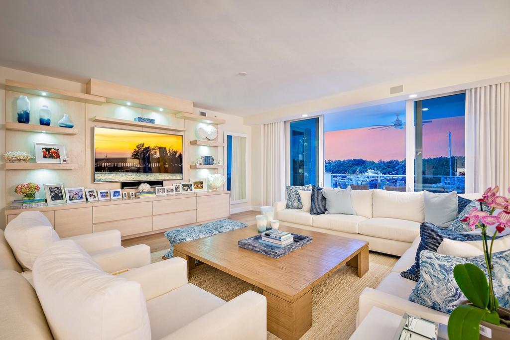 AZURE CONDO - Residential