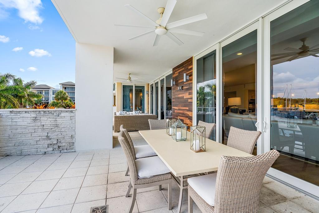 AZURE CONDO - Residential