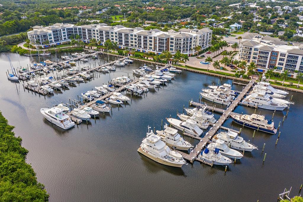 AZURE CONDO - Residential