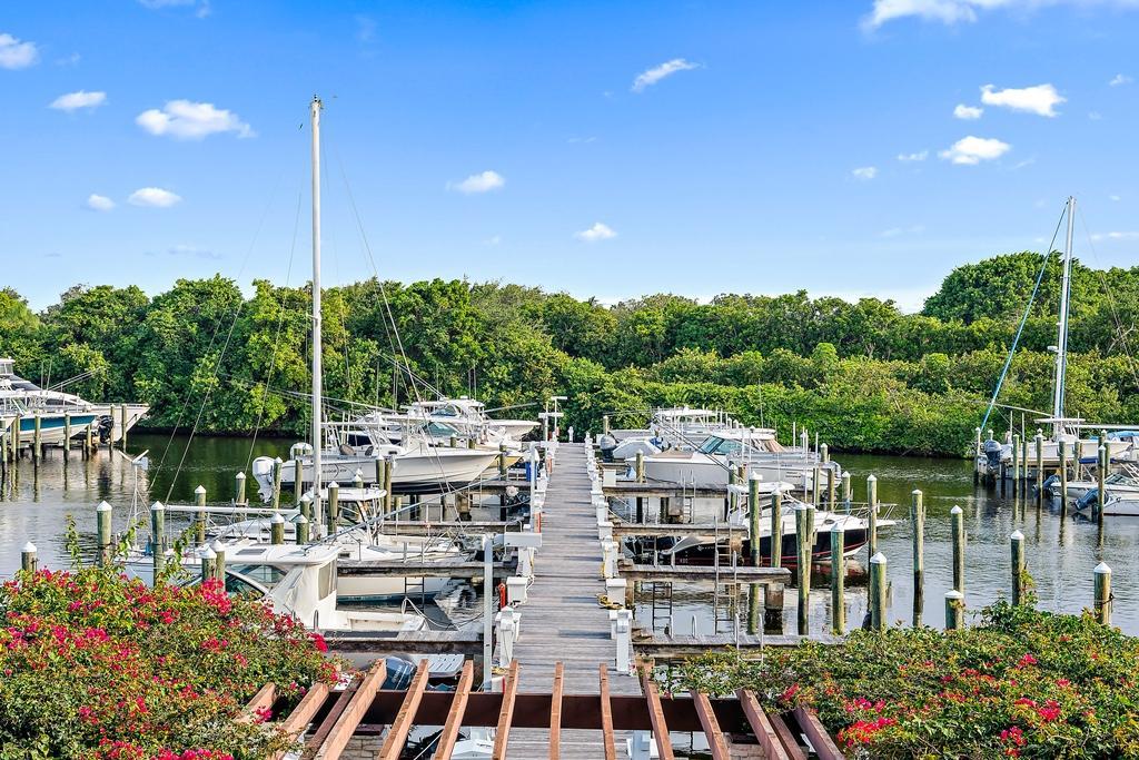 AZURE CONDO - Residential