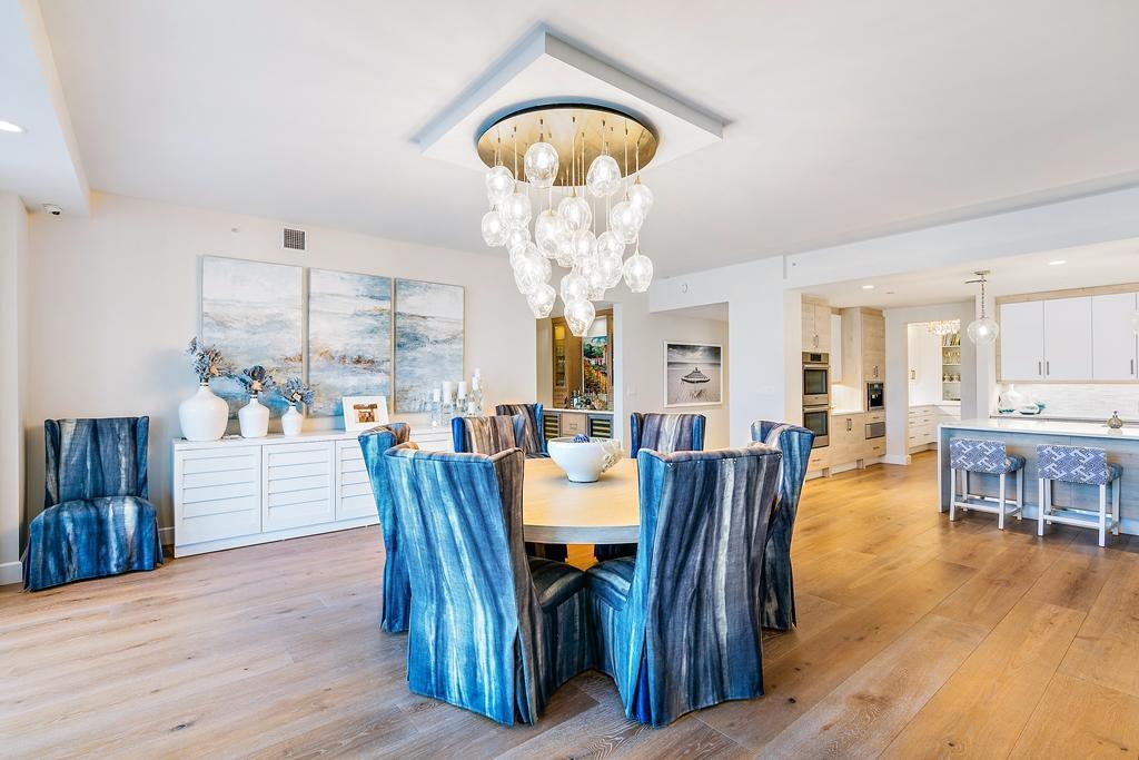 AZURE CONDO - Residential