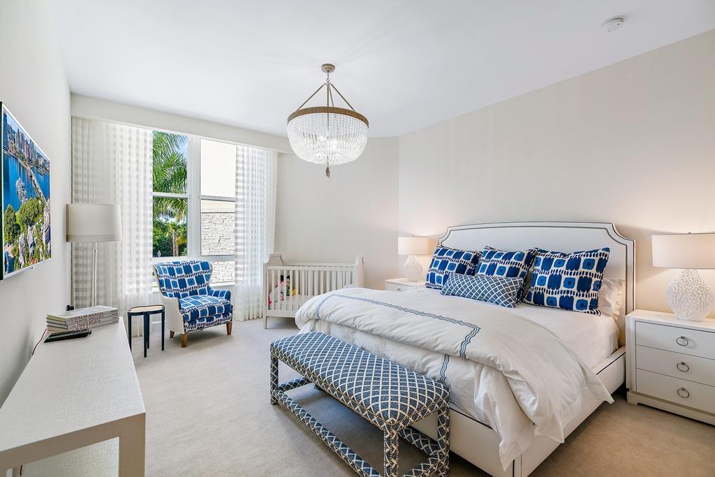 AZURE CONDO - Residential