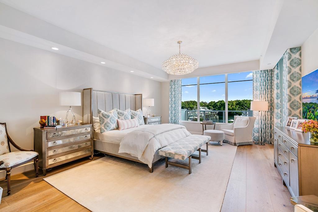 AZURE CONDO - Residential