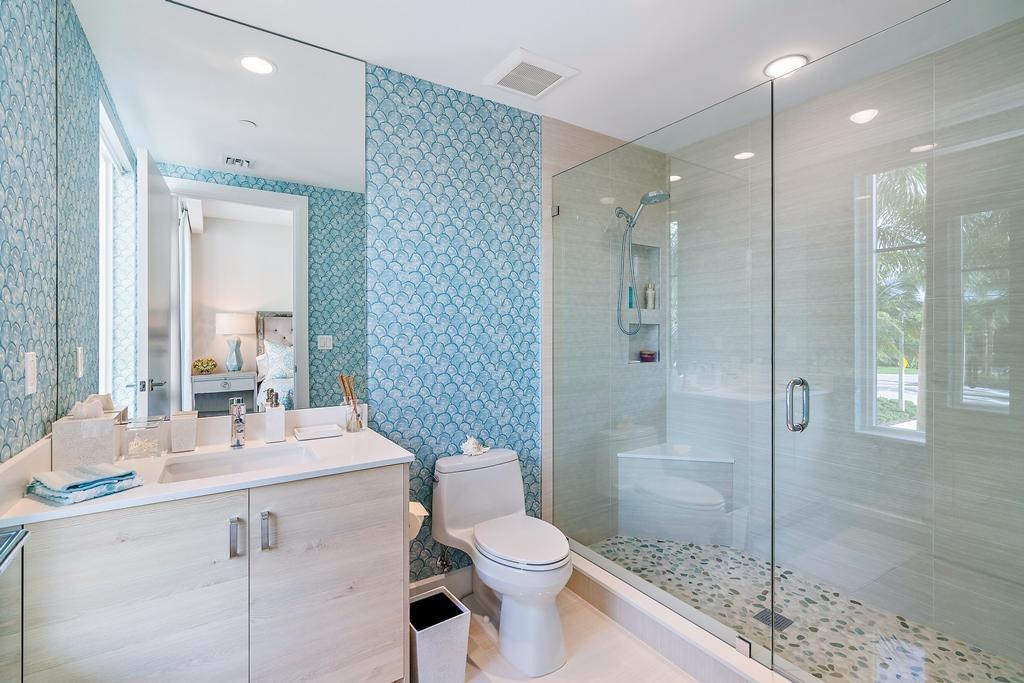 AZURE CONDO - Residential