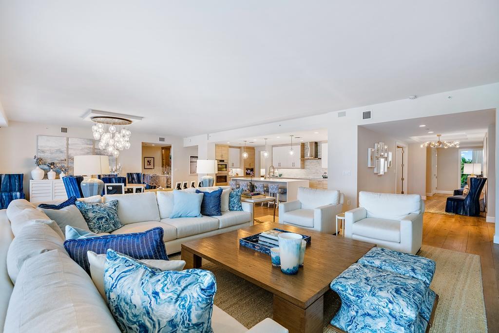 AZURE CONDO - Residential