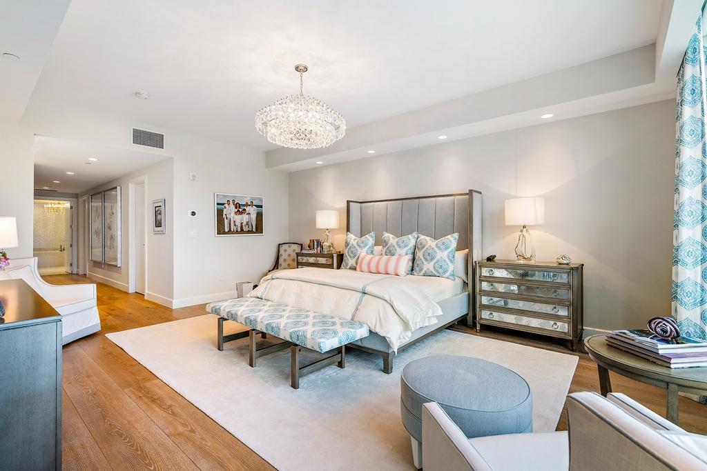 AZURE CONDO - Residential