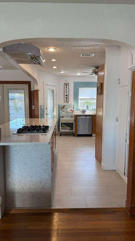 LEE WOOD PARK - Residential