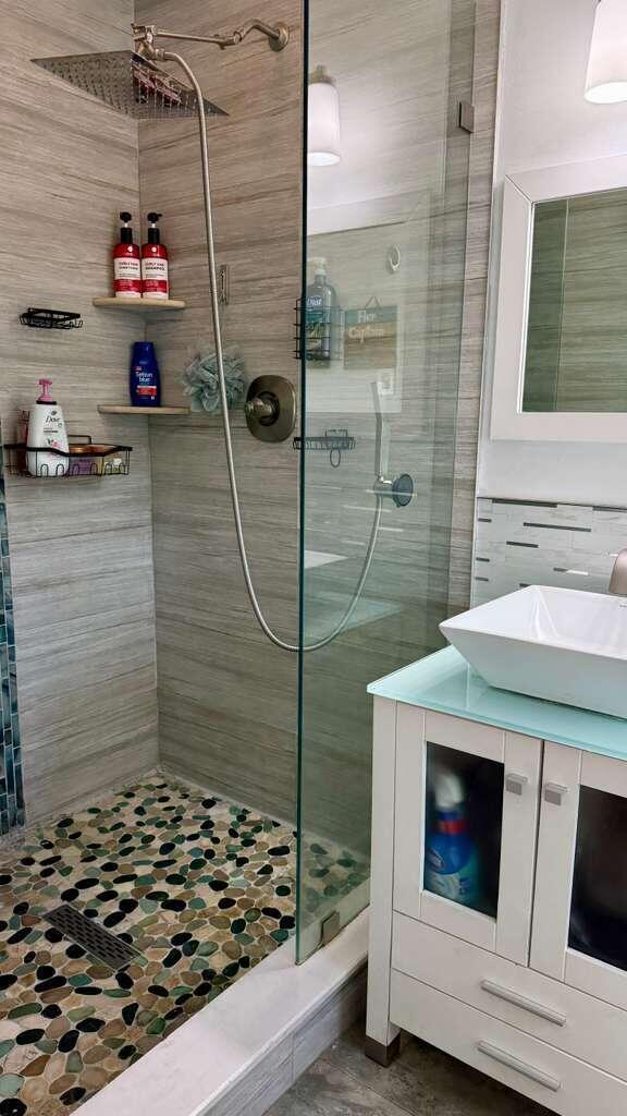 LEE WOOD PARK - Residential