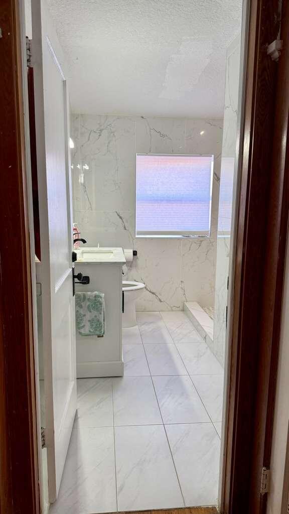 LEE WOOD PARK - Residential