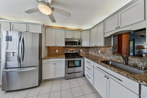 Tiny photo for 2904 VICTORIA Place #A2, Coconut Creek, FL 33066 (MLS # B26075441)