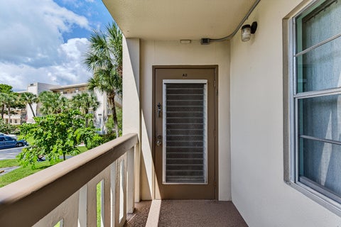 Tiny photo for 2904 VICTORIA Place #A2, Coconut Creek, FL 33066 (MLS # B26075441)