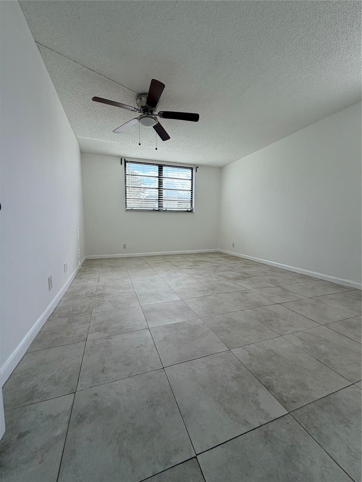 LE CHATEAU CONDO - Residential Lease