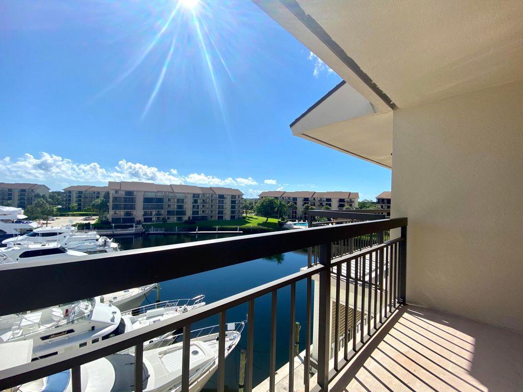 Photo of 2301 Marina Isle Way #503, Jupiter, FL 33477 (MLS # R11070531)