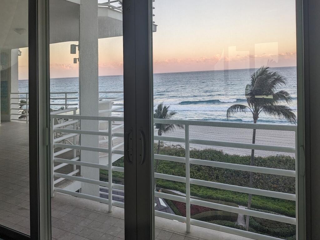 PRESIDENTIAL PLACE CONDO - Residential