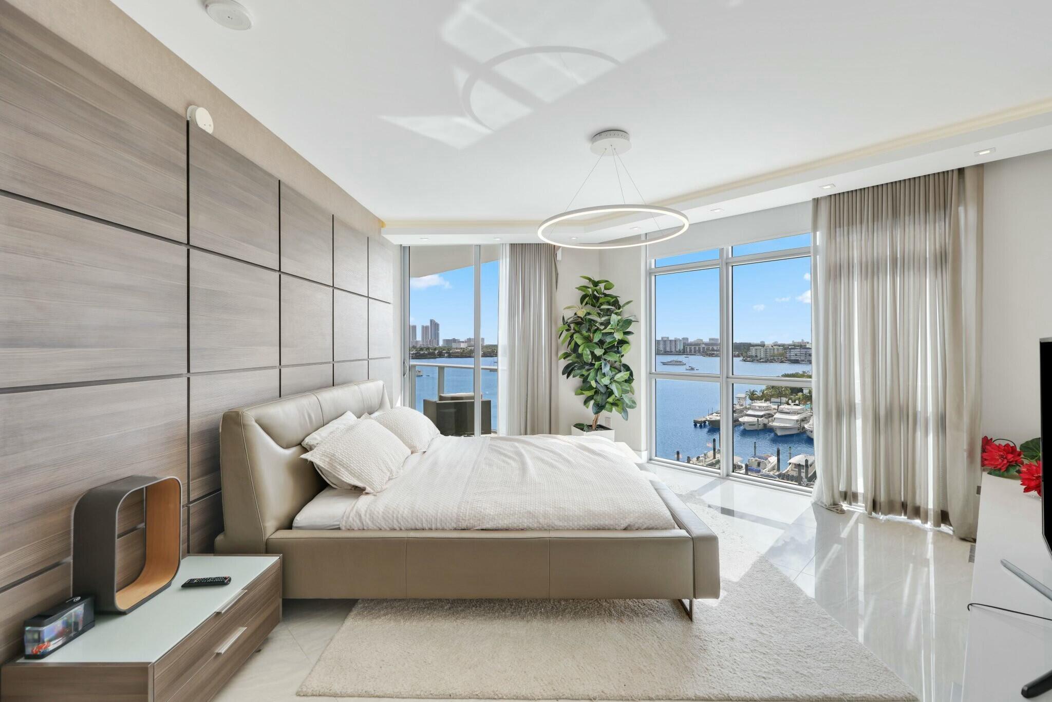 MARINA PALMS RESIDENCES NORTH CONDO - Residential