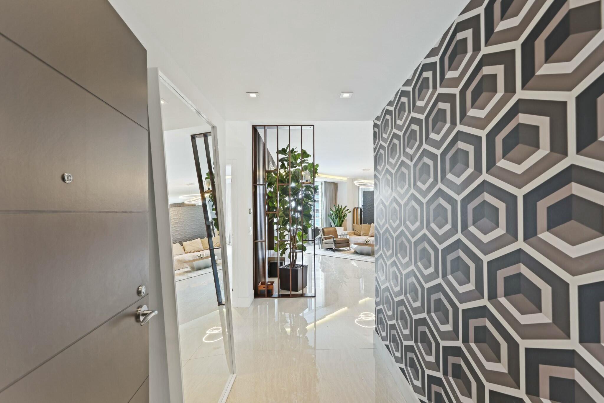 View photos, virtual tours, details... 17301 Biscayne Boulevard 707