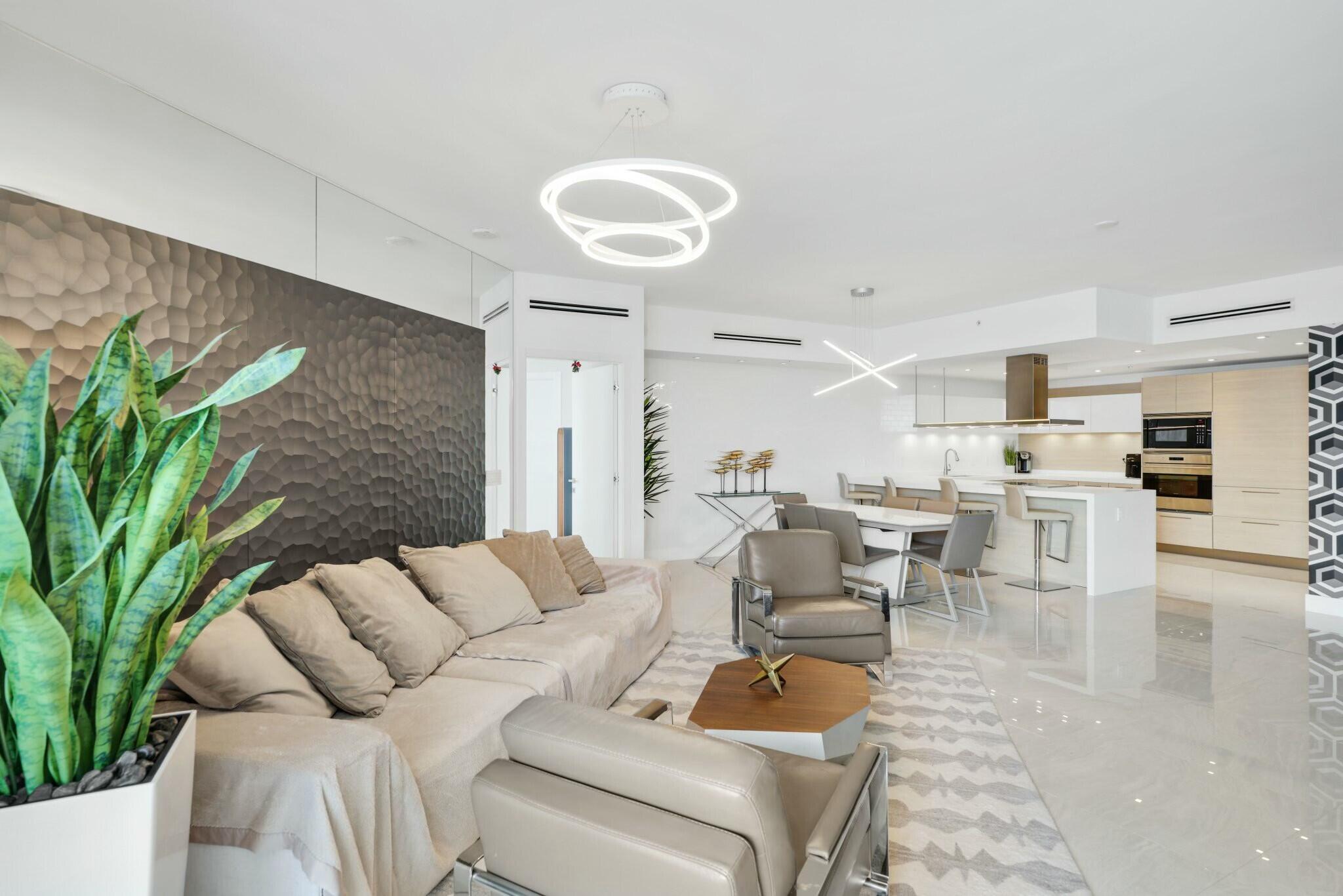 MARINA PALMS RESIDENCES NORTH CONDO - Residential