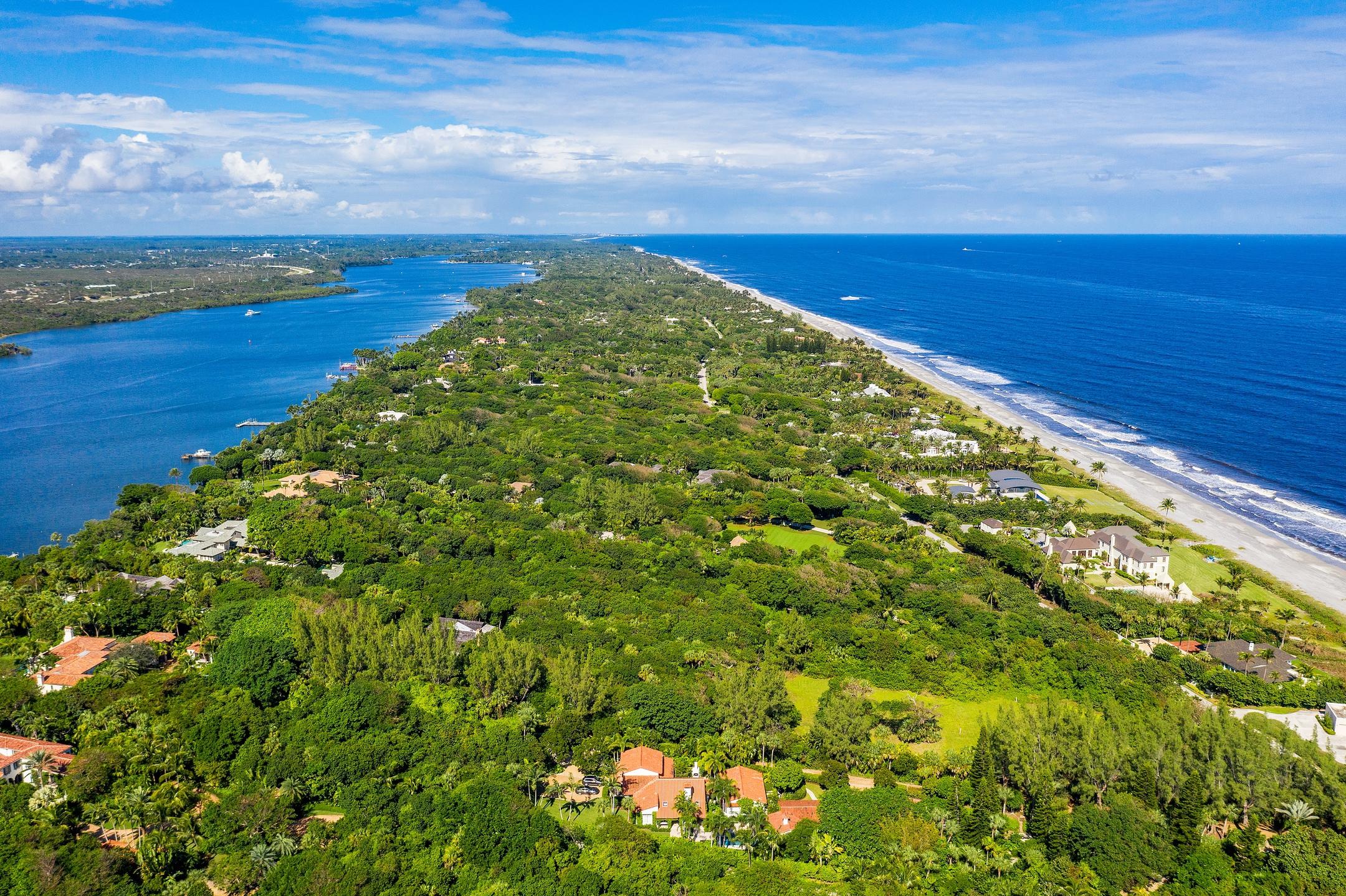 JUPITER ISLAND - Residential
